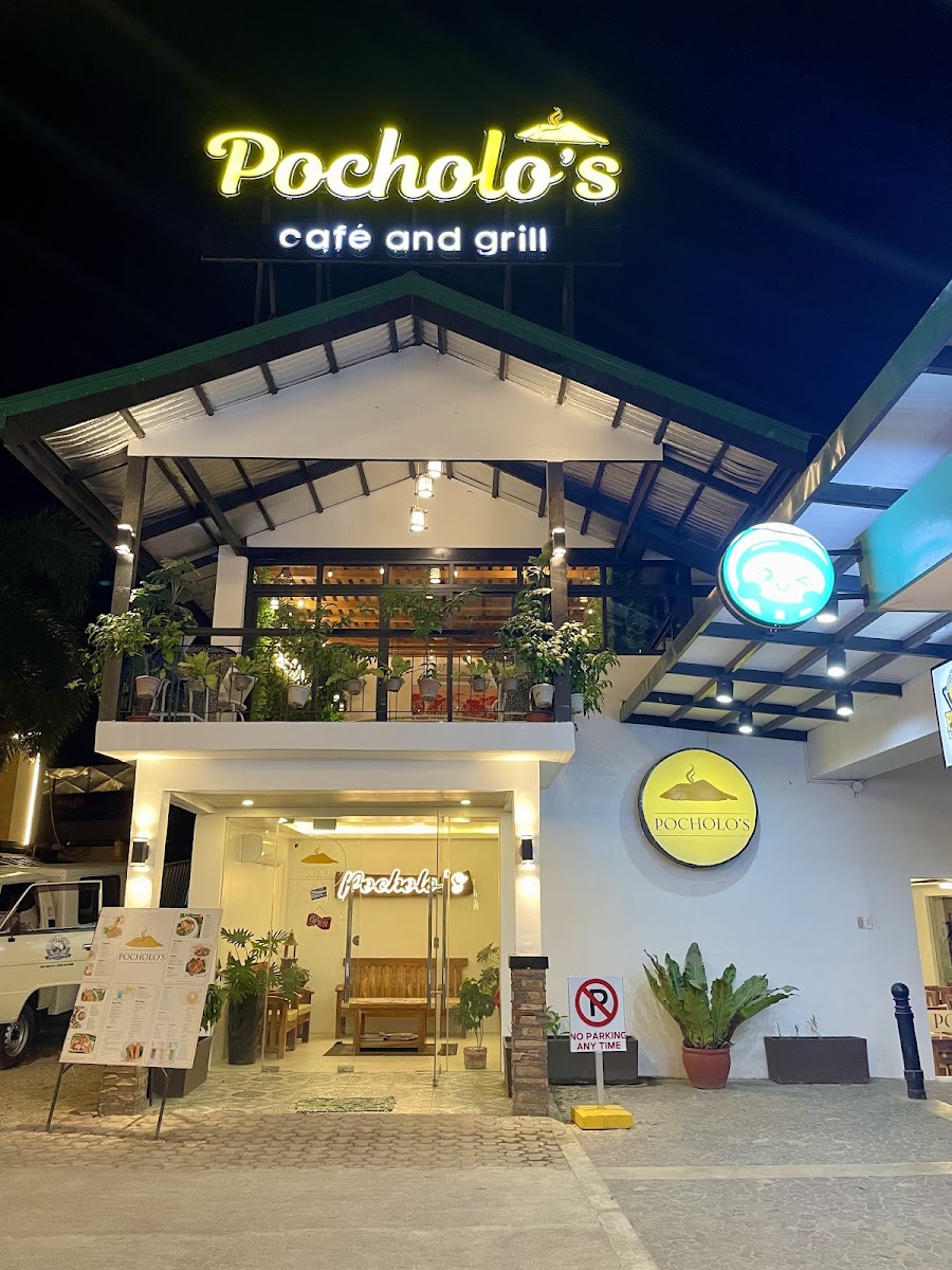 Pocholo's Cafe and Grill