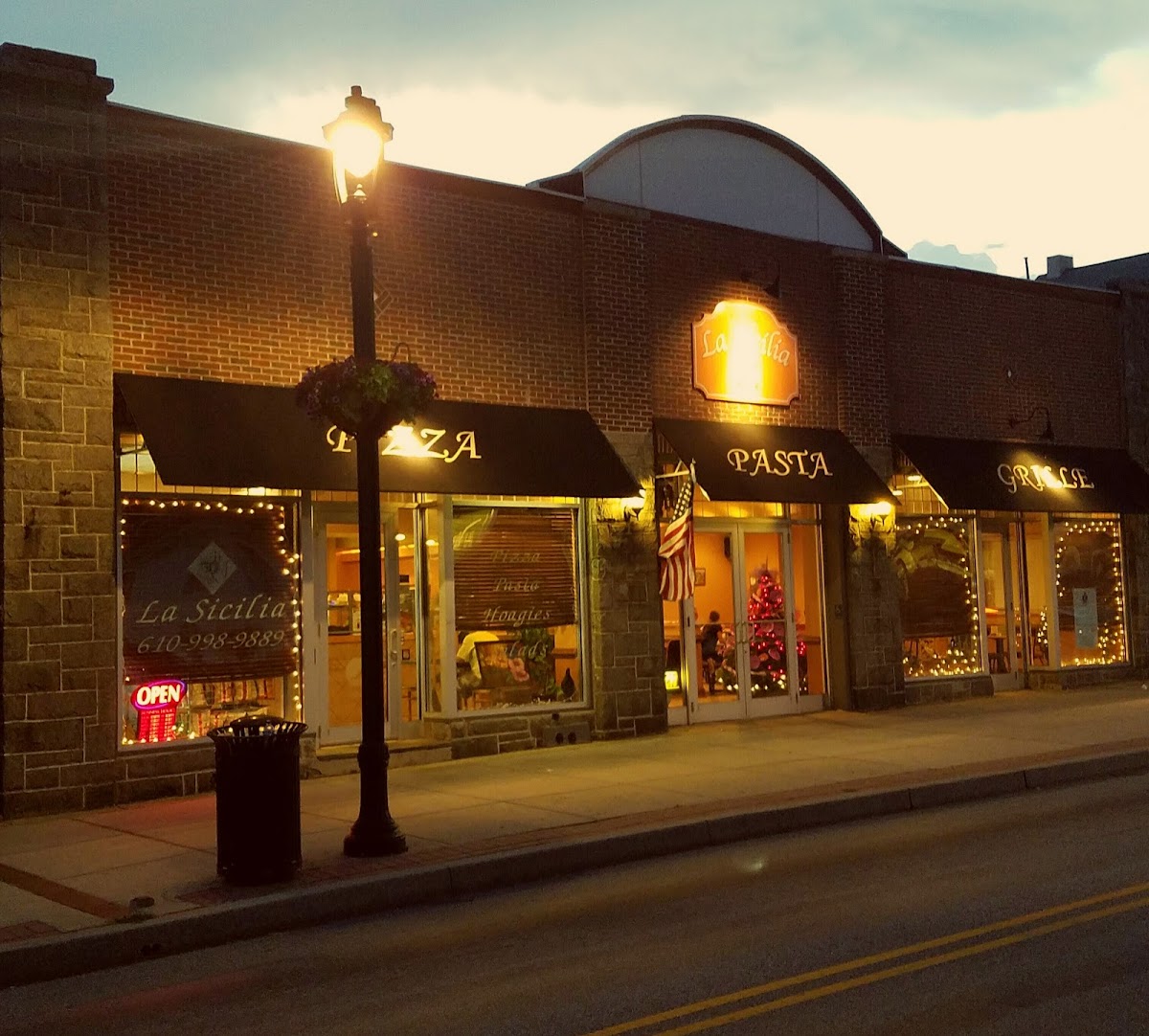 La Sicilia Pizza Pasta Grille