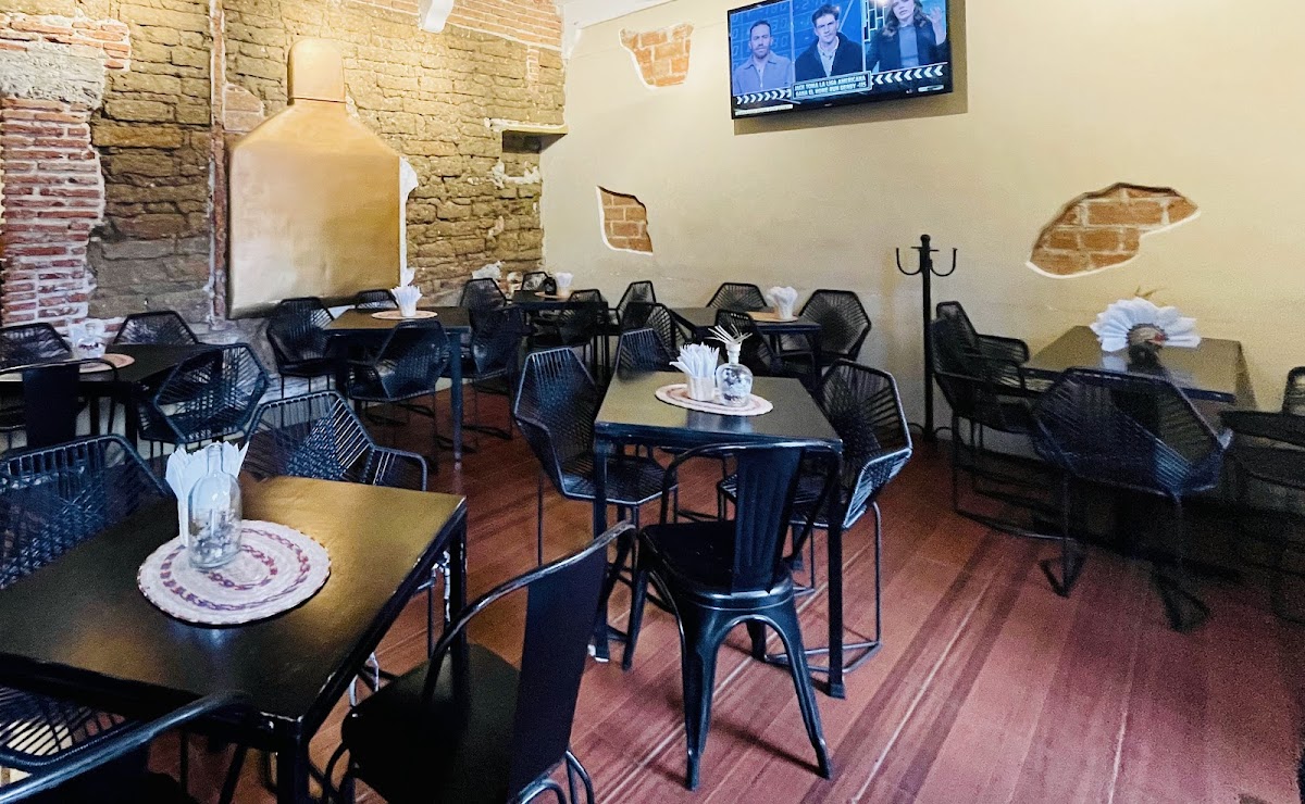 ALAMBIQUE Oaxaca, Restobar - Cocina & Mezcal