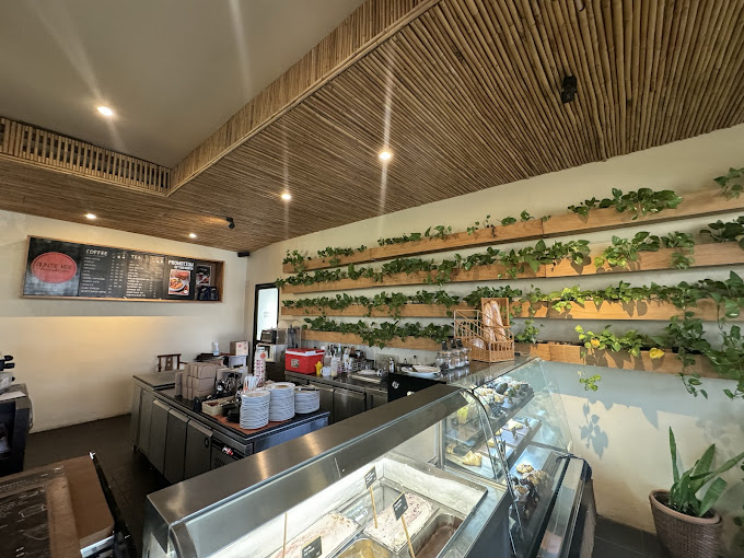 Auntie Mae's Bakery & Coffee