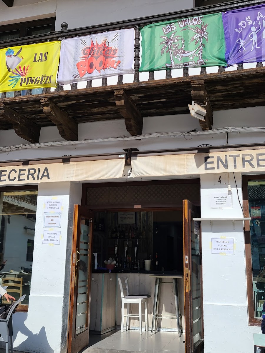 CERVECERÍA CAFETERÍA ENTRE ARCOS