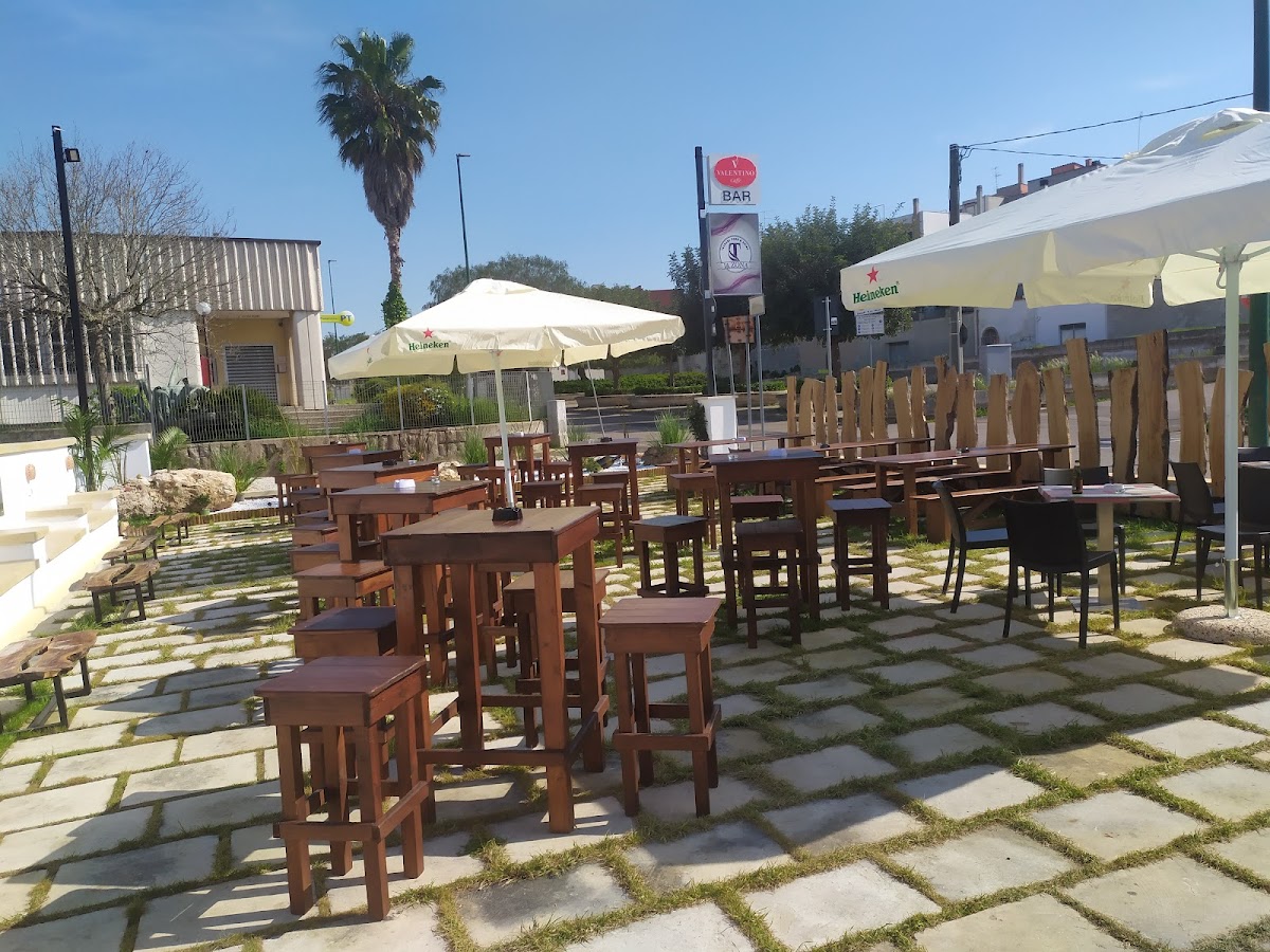 La Zona - Food & Drink