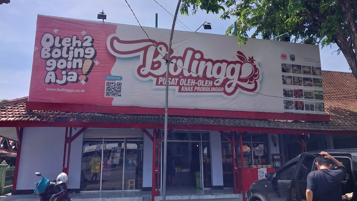 Lesehan Ayam Goreng & Ikan Segar Pak H. Sholeh