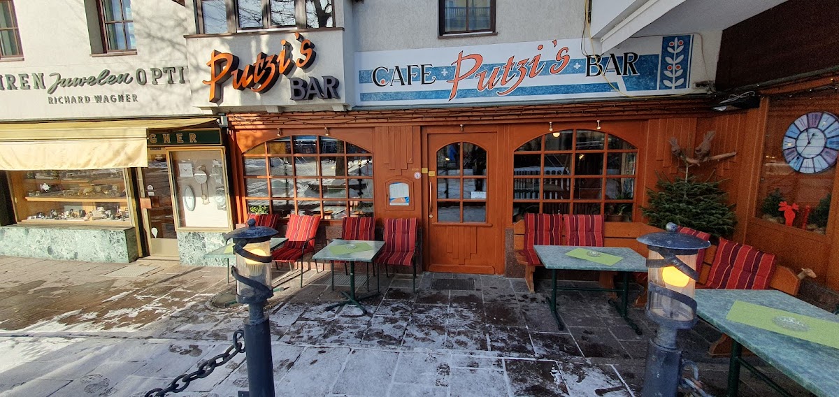Putzi's Cafe