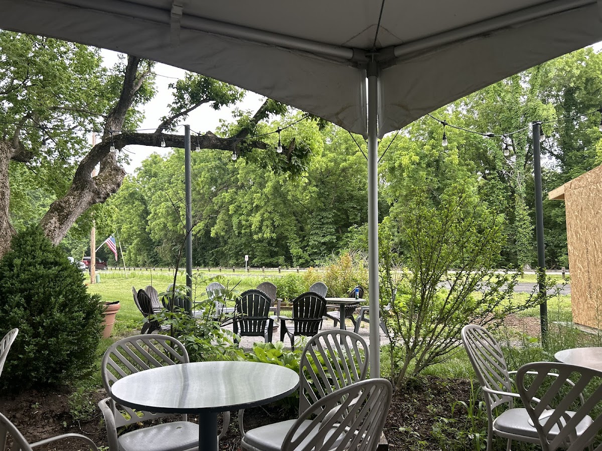 The Rocheport Winery at Mount Nebo Inn