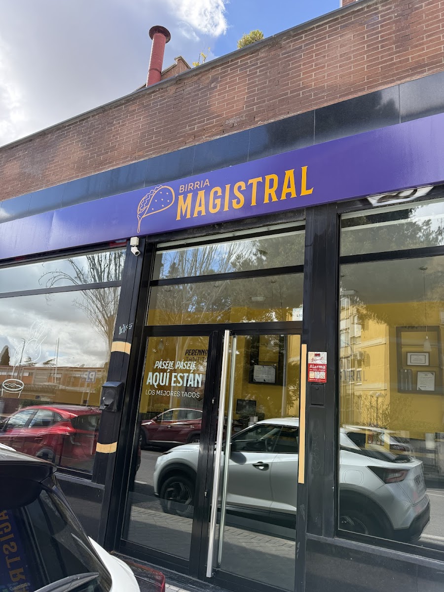 Birria Magistral - Restaurante Mexicano en Madrid