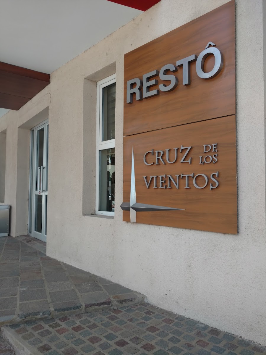 Cruz de Los Vientos (Quorum Hotel)