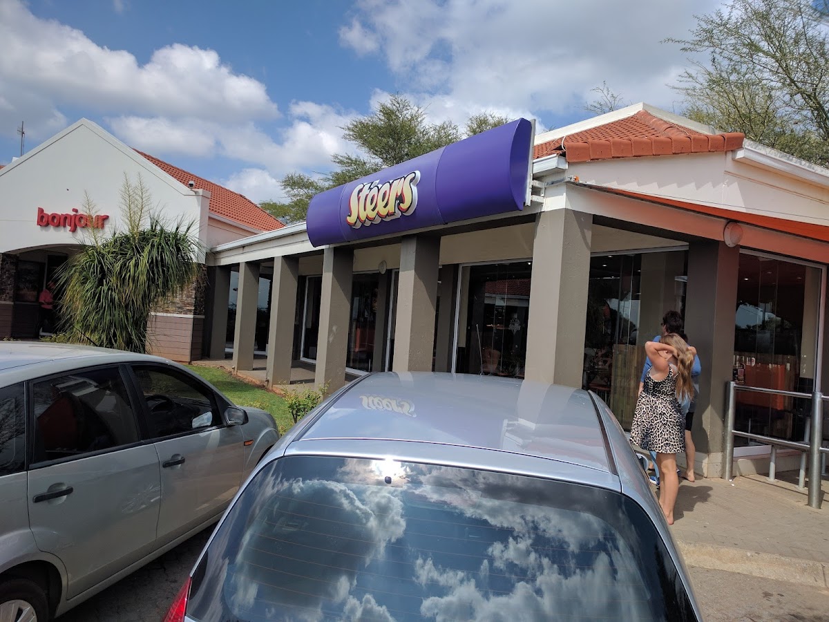 Steers Petroport Magalies