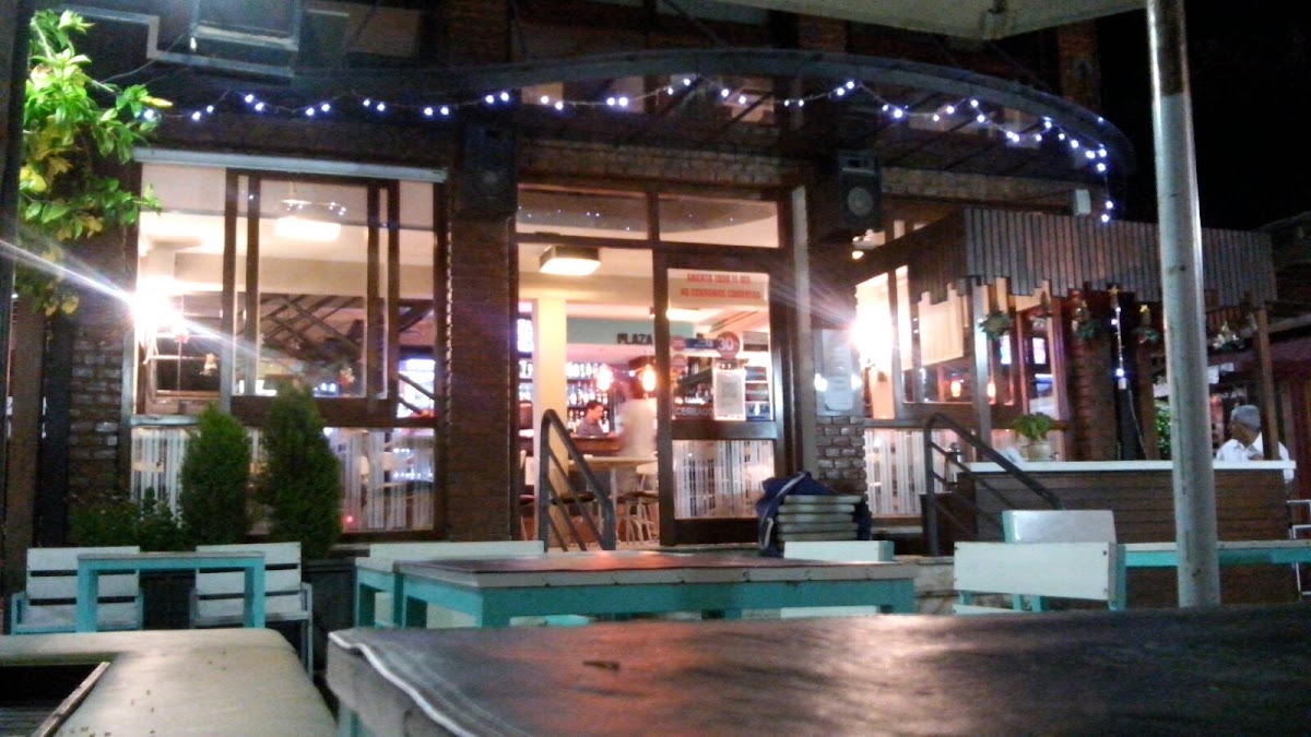 Plaza Uno Restautant & Cerveceria