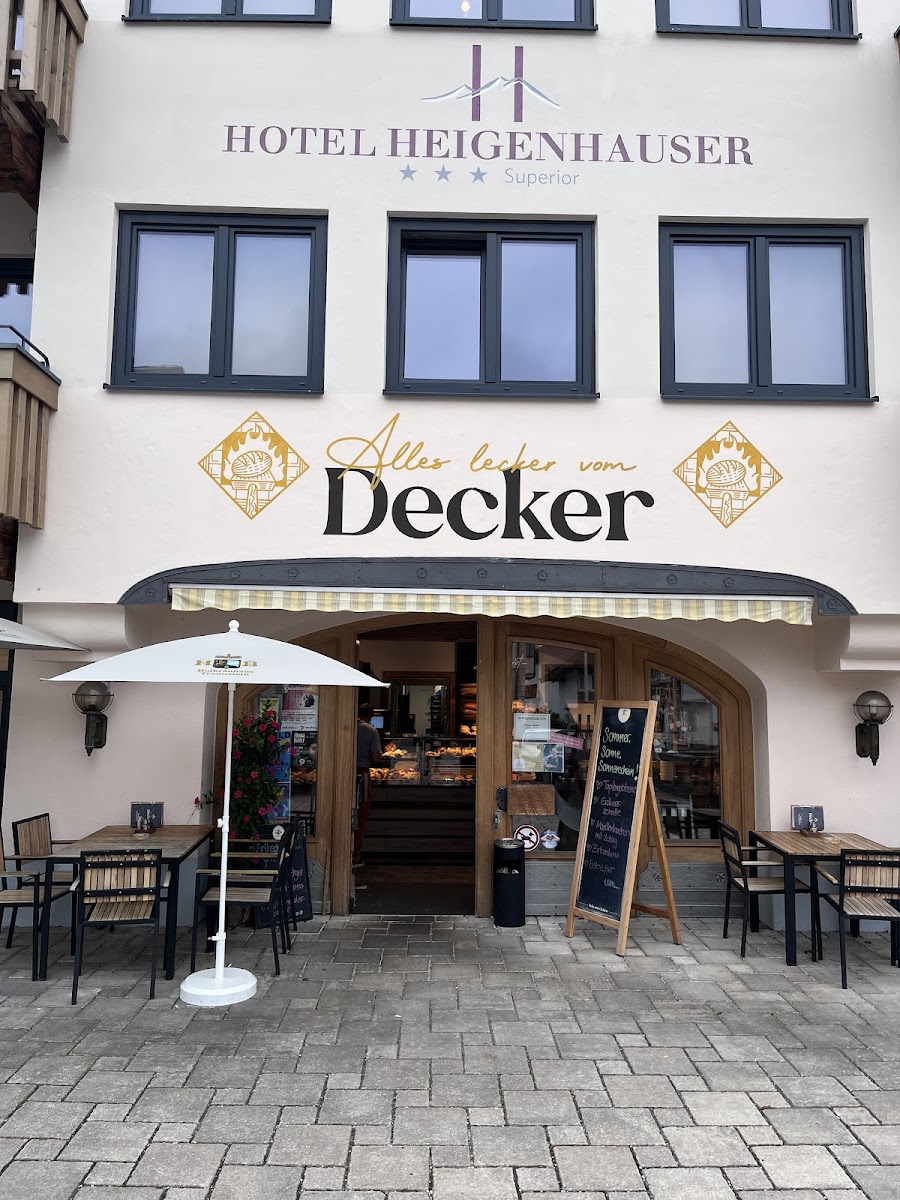 Café Decker