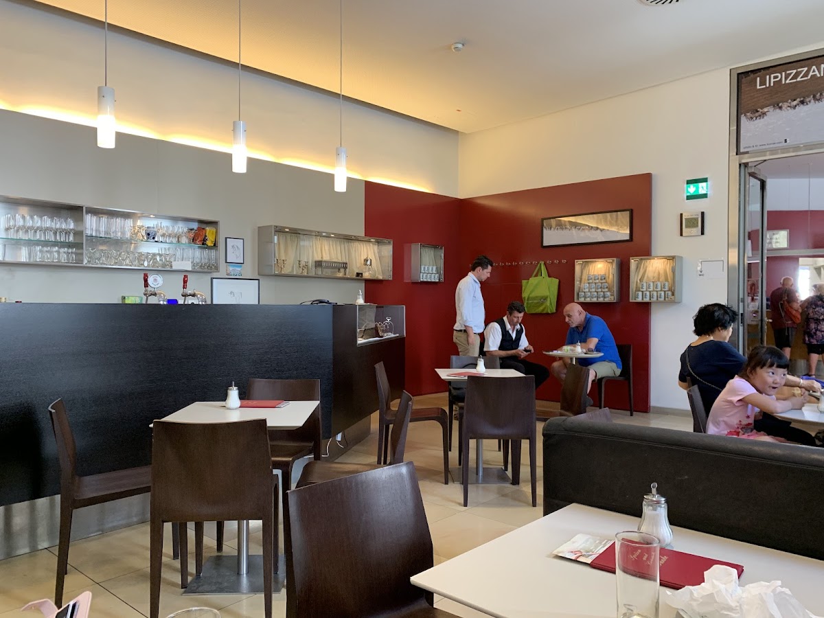 Cafe Spanish Riding School