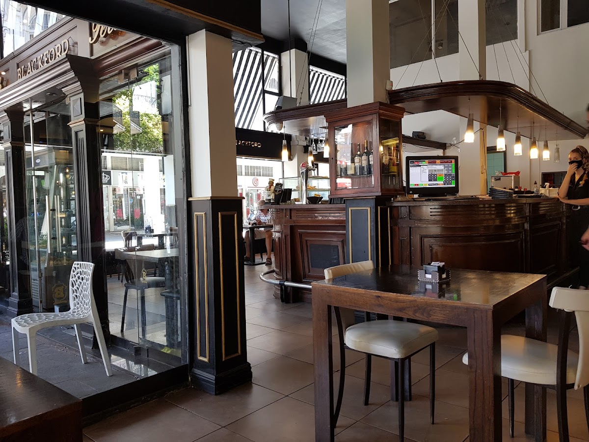 Blackford - Cafe & Bar