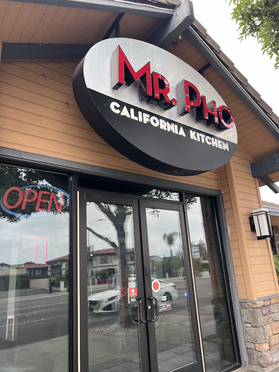 Mr. Pho - California Kitchen & Bar