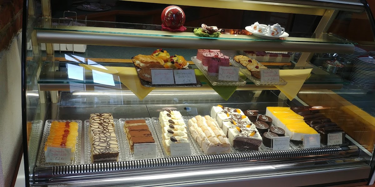 Cafe Teddybär, Martina Matousek