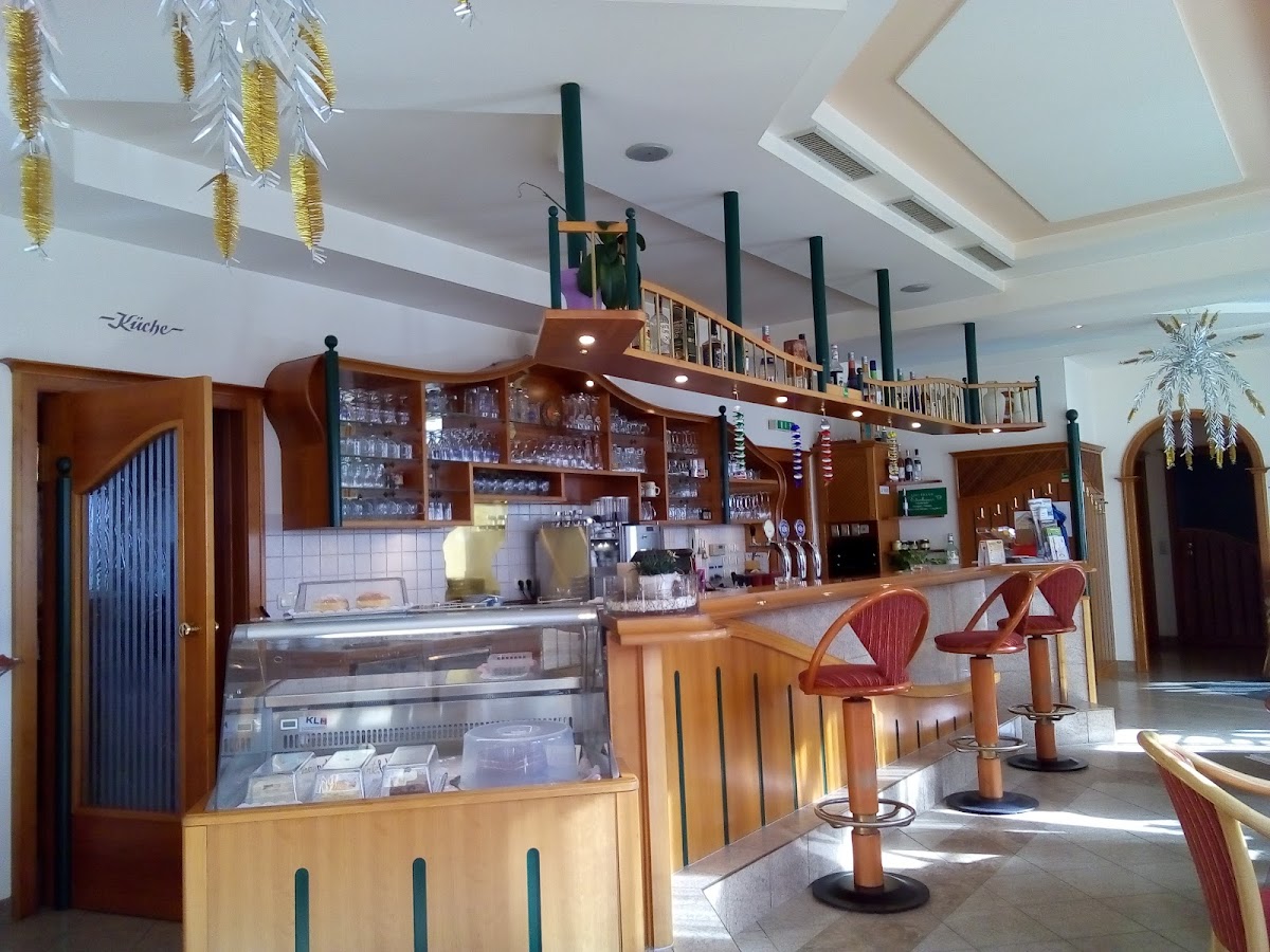 Bus Business - Cafe Carnival