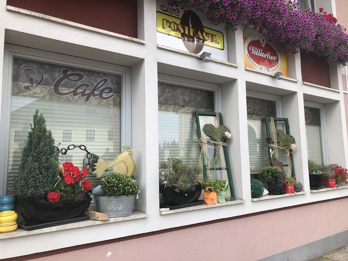 Café Postkastl