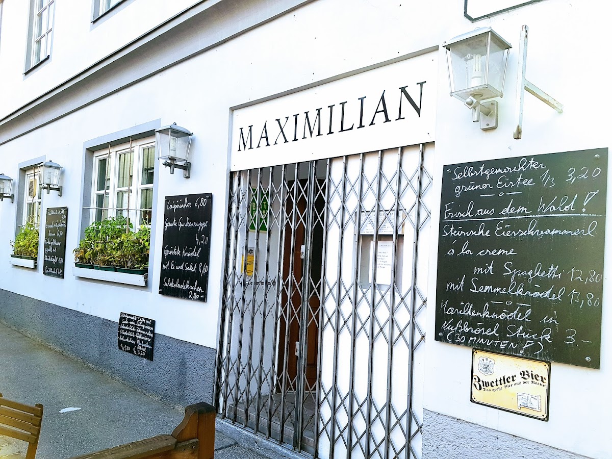 Kaffee Maximilian, Thomas Nowak