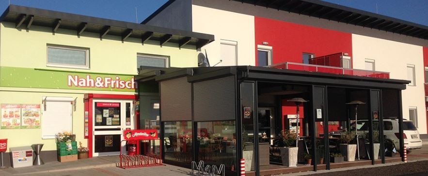 Kirchbergcafe (KBC) und Nah & Frisch Cafe, Bar und Supermarkt