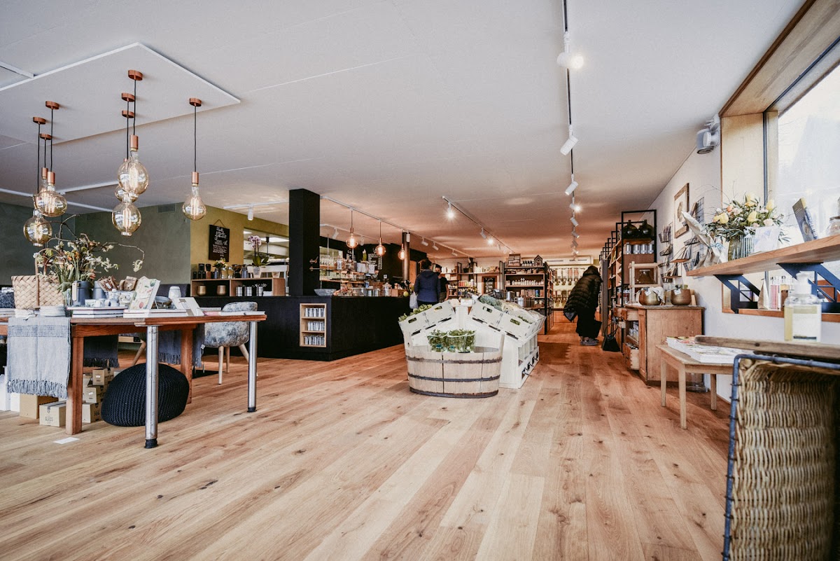 Badhus . Cafe und Unverpacktladen