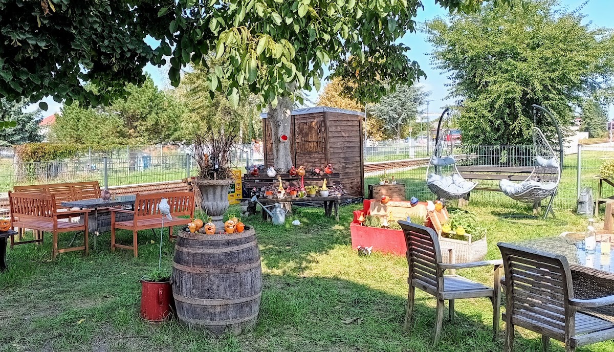 Vintage Cafe Zum Alten Bahnhof