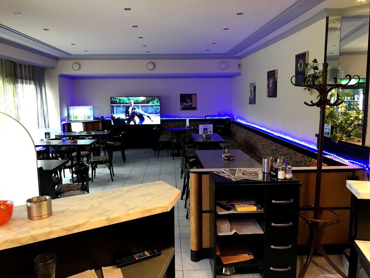 Cafe Zum neuen Glück