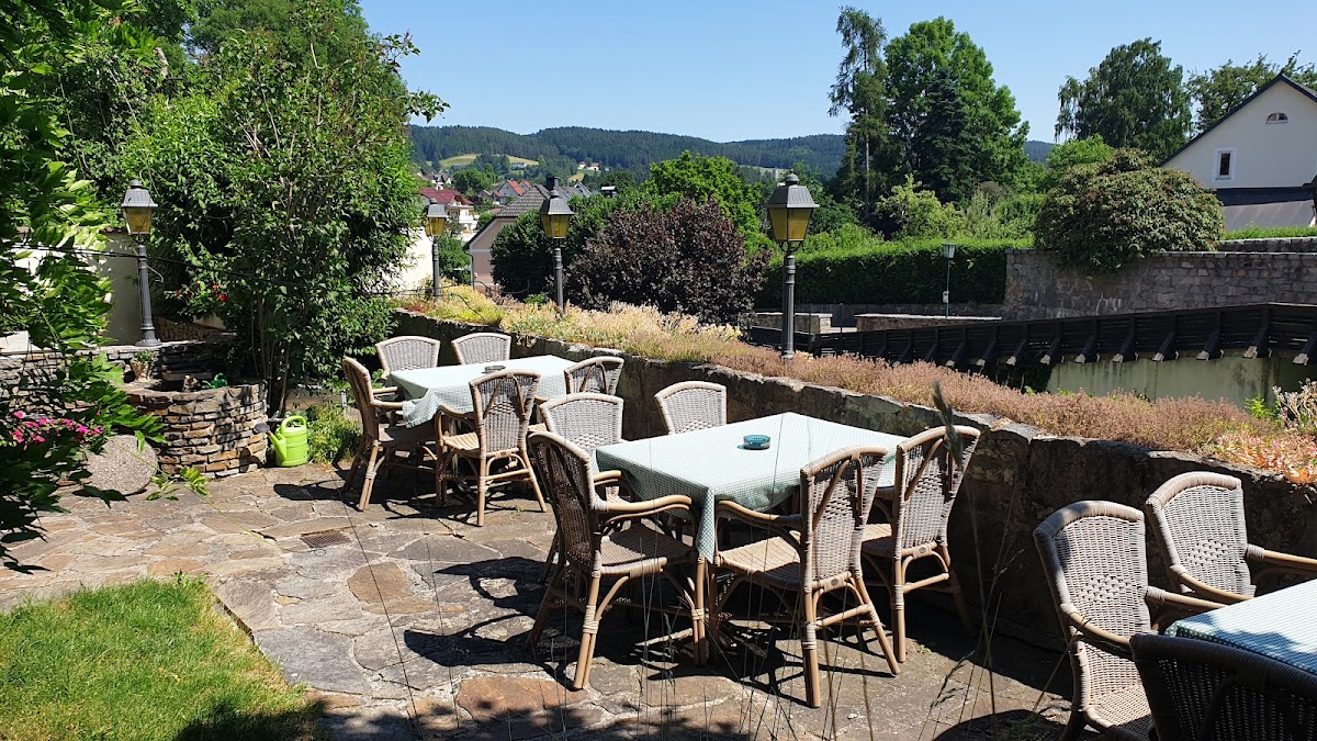 Hubertus Café-Konditorei-Hotel